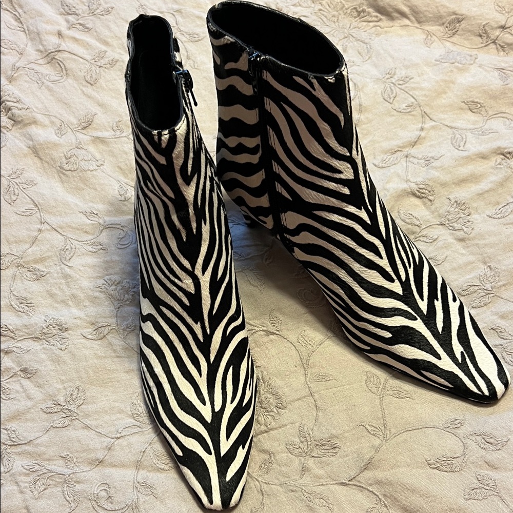 Steve Madden zebra print booties